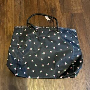 NWT Victoria’s Secret Reversible Tote in Floral and Stripe